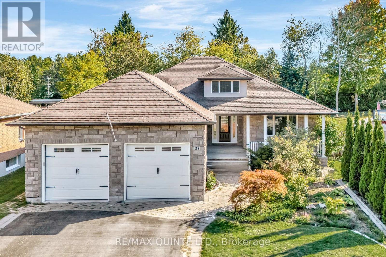 28 Pine Marsh Ln, Quinte West, ON K8V 5P4