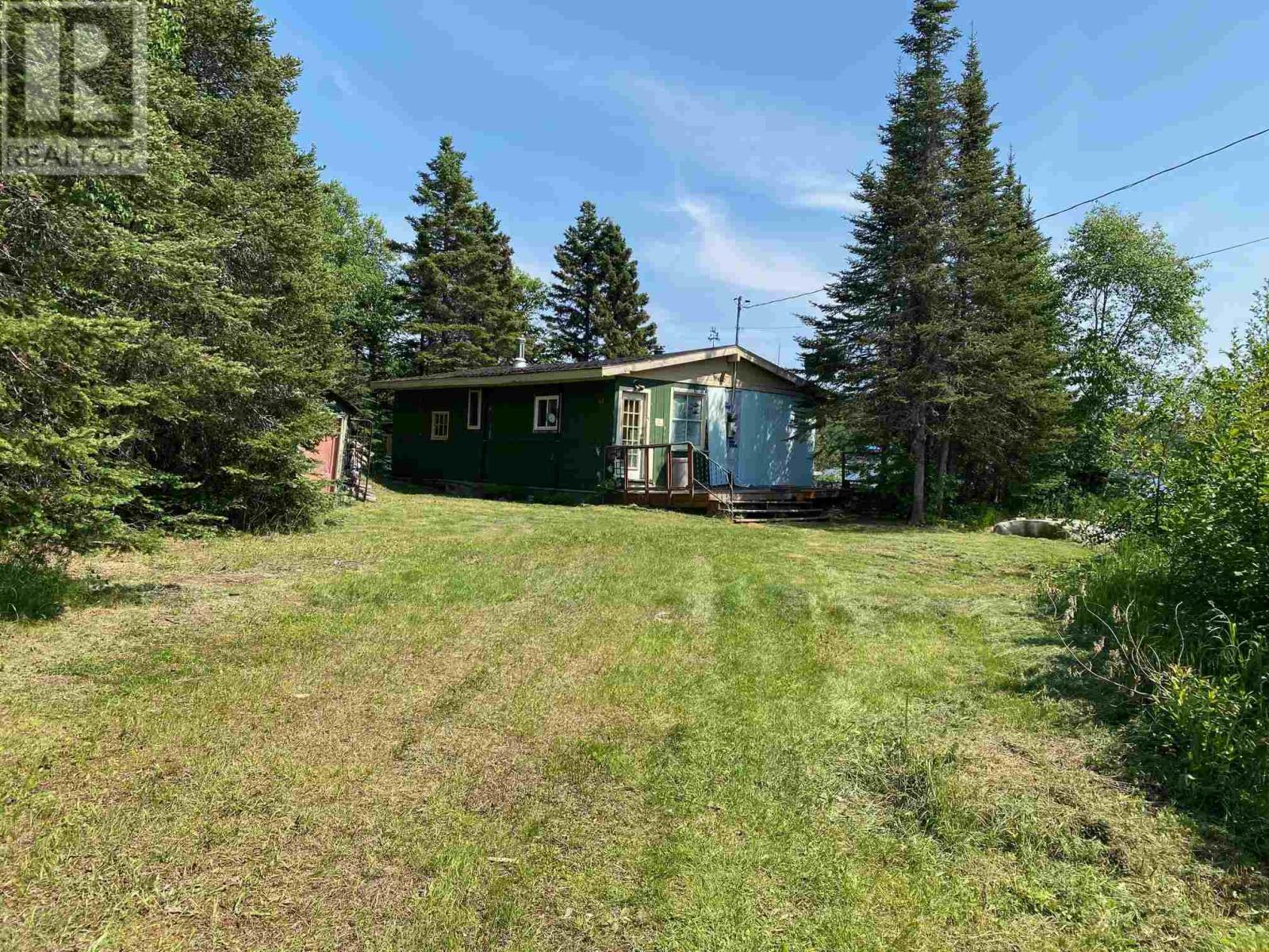 64 Sunrise Ln, Schreiber, ON P0T 2S0