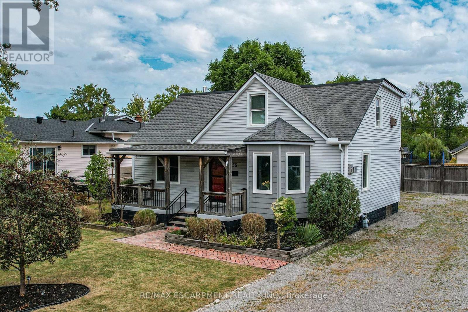 456 Lakeview Rd, Fort Erie, ON L2A 4W1