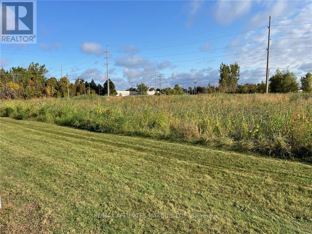 786 Seventh St W, Cornwall, ON K6H 0A3