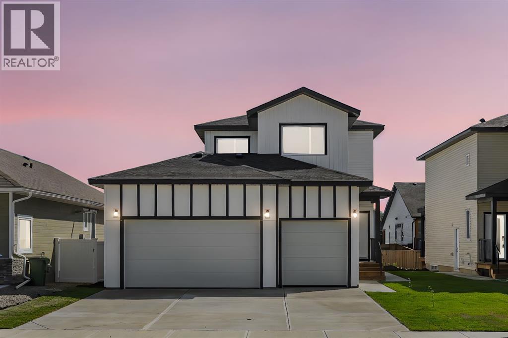 74 Vincent Cres, Olds, AB T4H 0C4