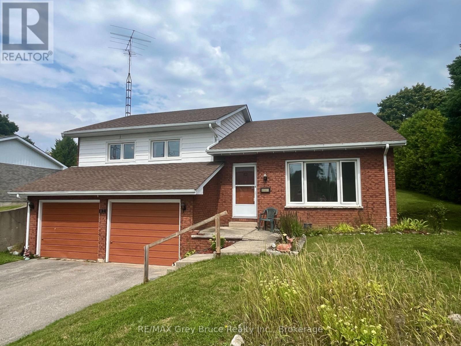 82 Brook St W, Arran-Elderslie, ON N0H 2N0