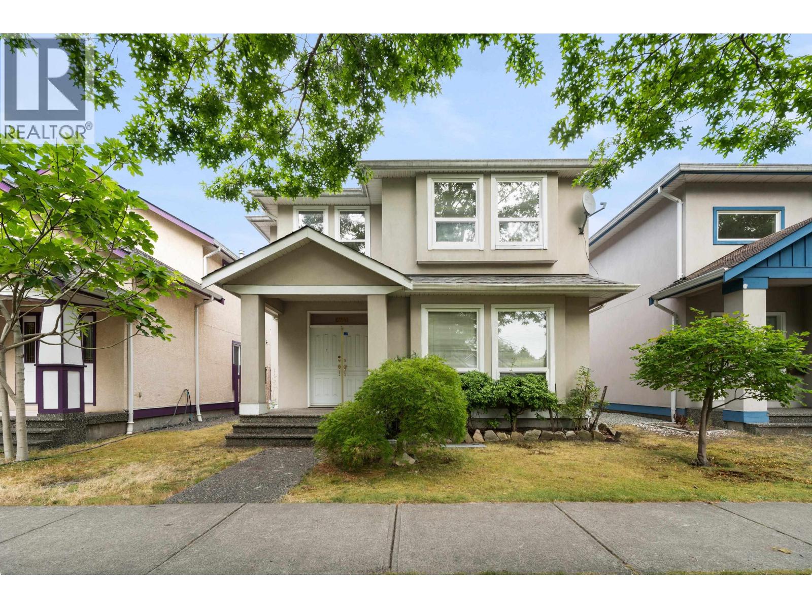 4660 Blair Dr, Richmond, BC V6X 4C1