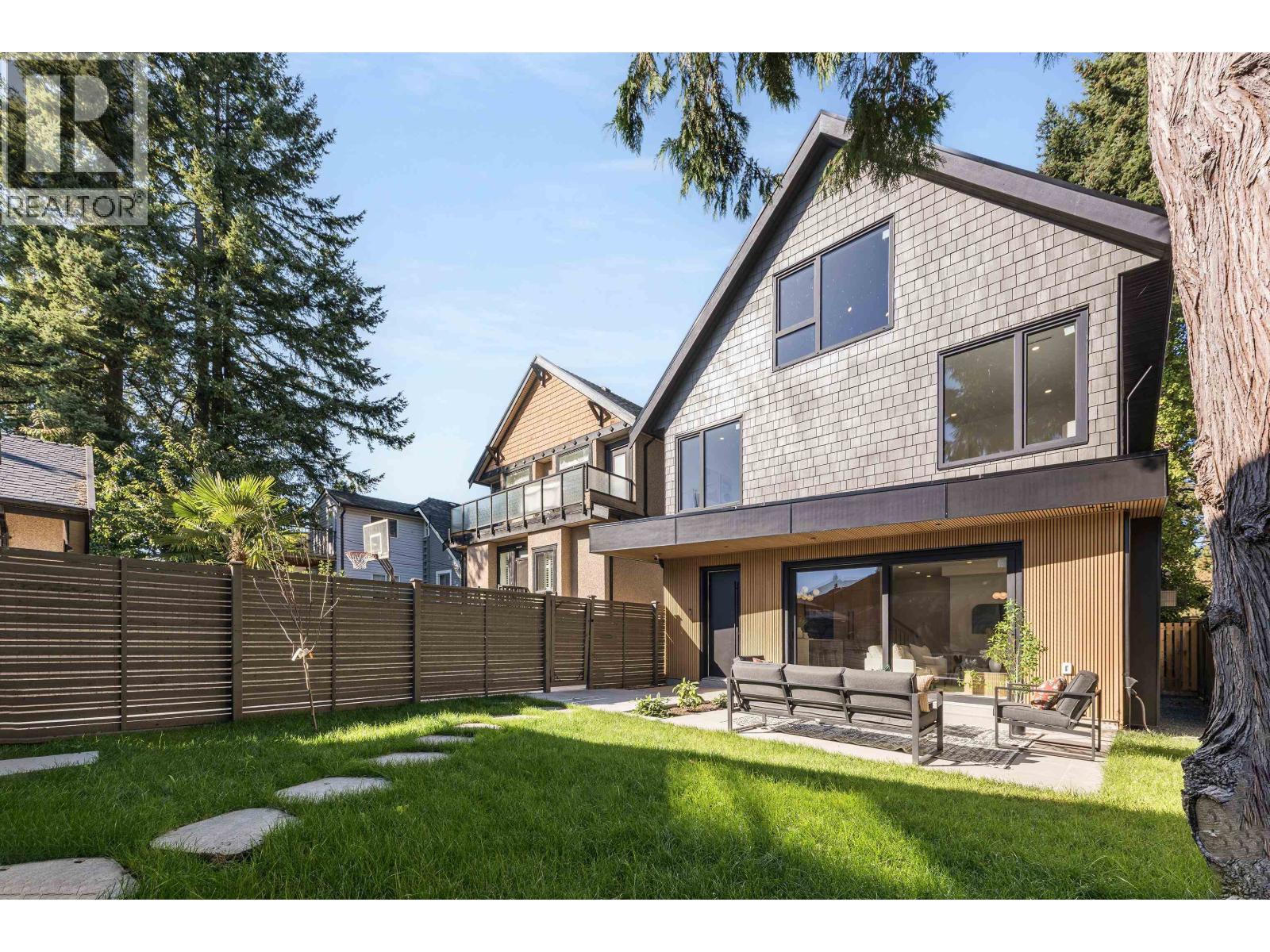 2626 W 41st Avenue Unit 2, Vancouver, BC V6N 3C4