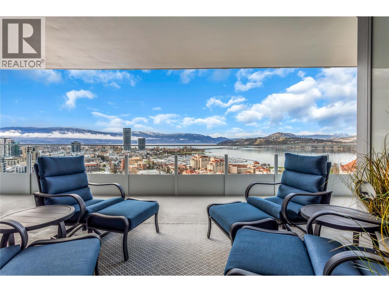 1181 Sunset Drive Unit 2004, Kelowna, BC V1Y 0L4