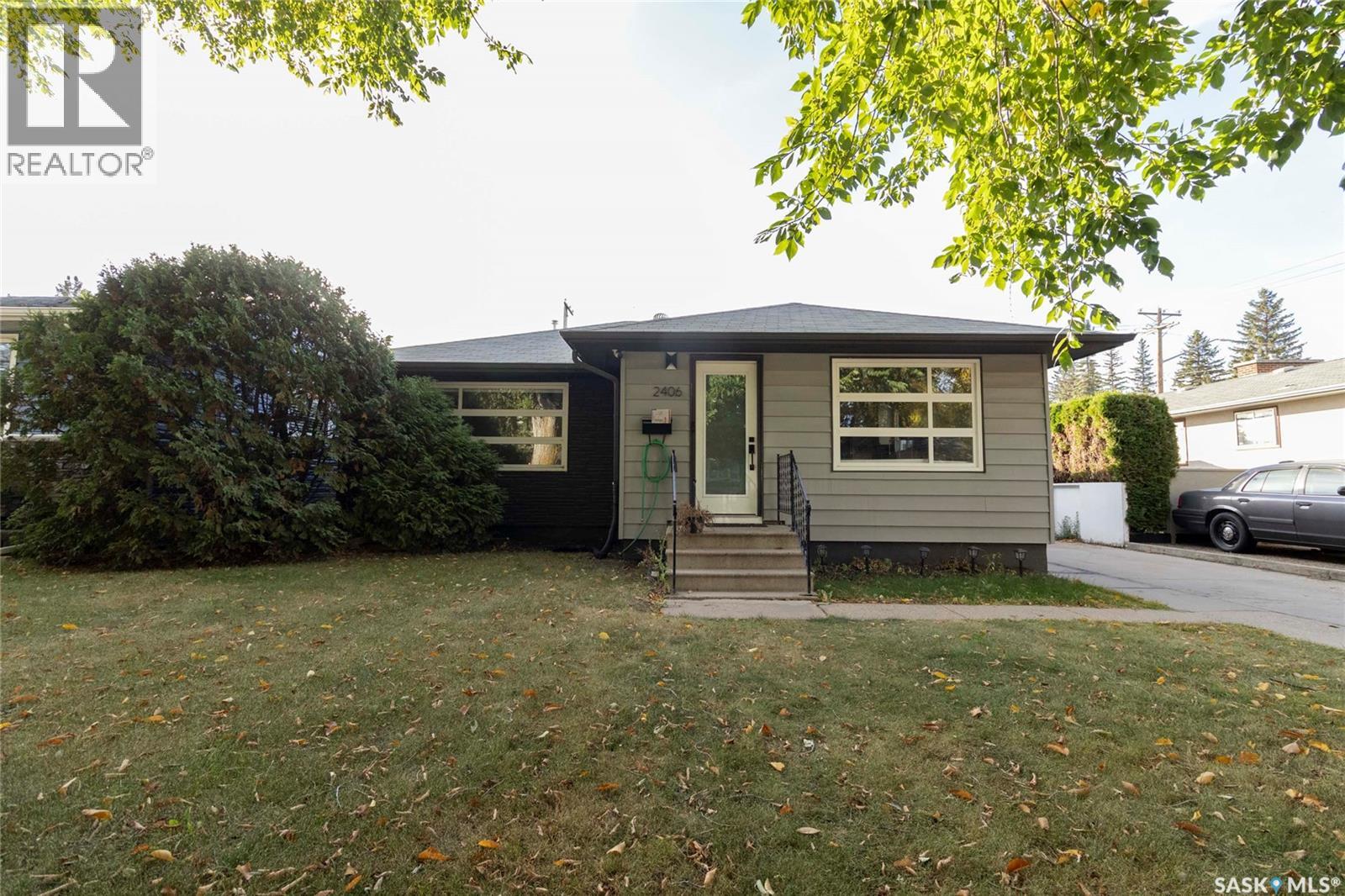 2406 Cairns Ave, Saskatoon, SK S7J 1V3