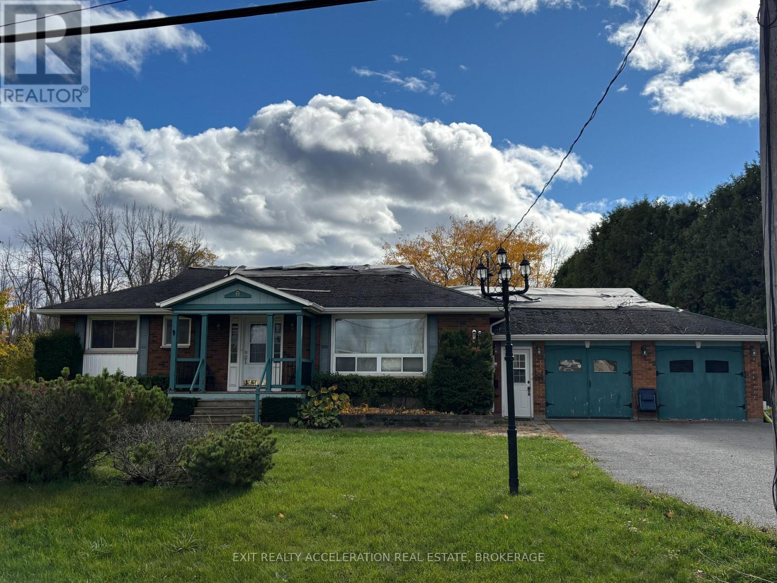 7 Main St, Loyalist, ON K0H 2H0