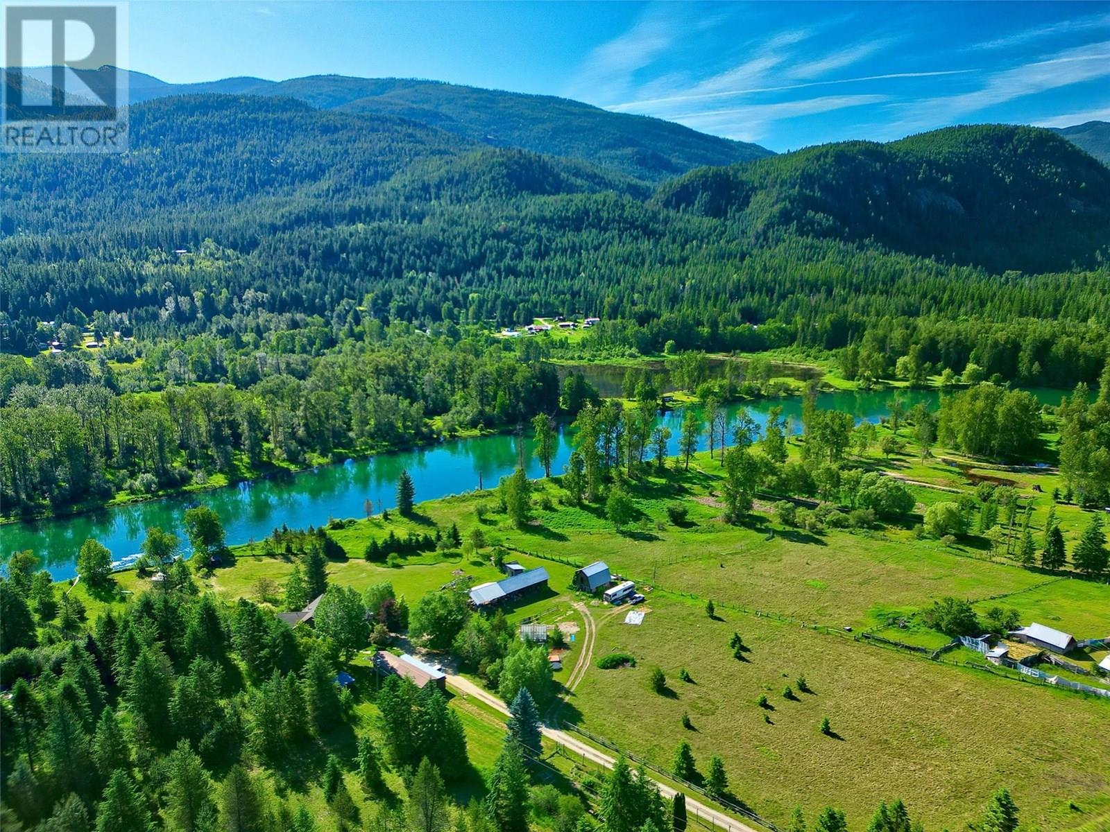6702 Appledale Lower Rd, Winlaw, BC V0G 2J0