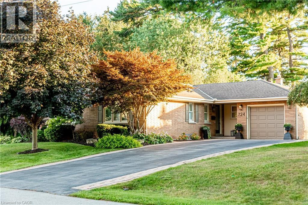 724 Kingsway Dr, Burlington, ON L7T 3H4