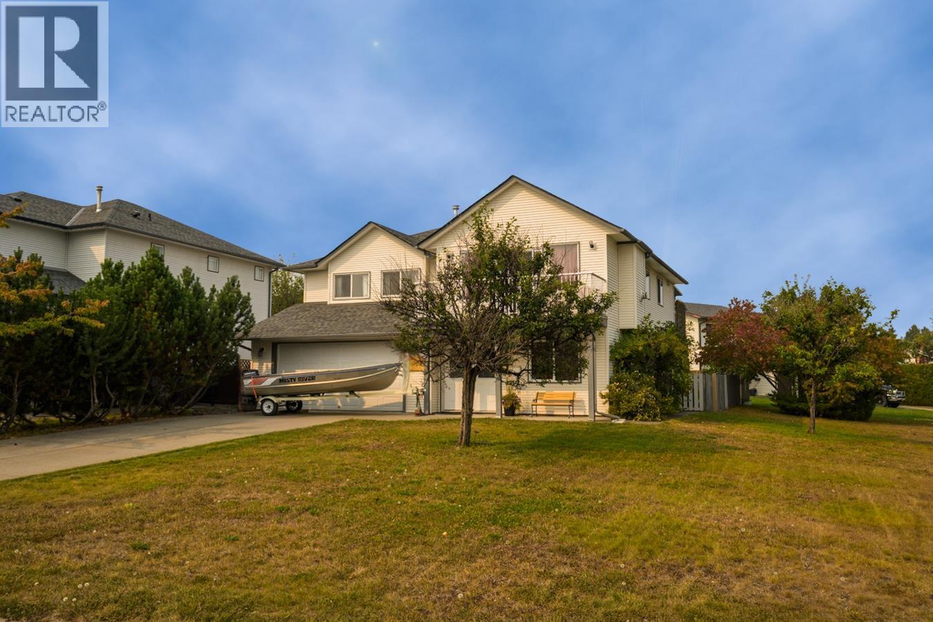 927 Clare Cres, Prince George, BC V2M 7E3