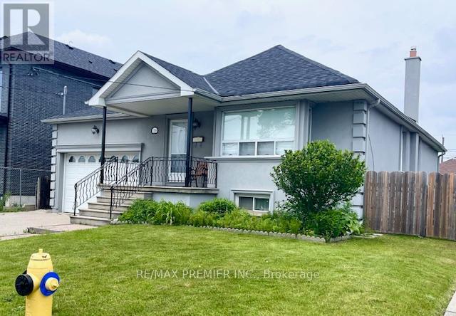 136 Anthony Rd, Toronto Downsview-roding-cfb, ON M3K 1B6