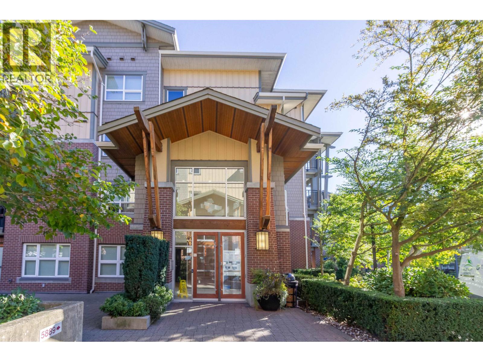 5889 Irmin Street Unit 108, Burnaby, BC V5J 0C1