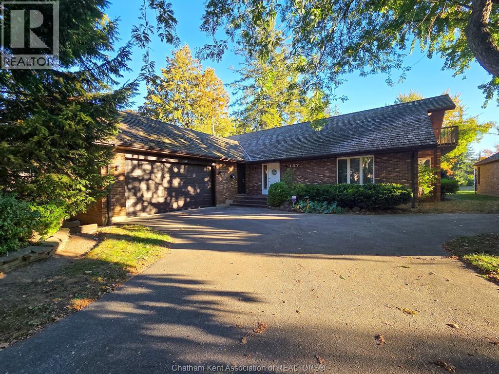 187 Victoria Ave E, Chatham-Kent, ON N7L 3A6