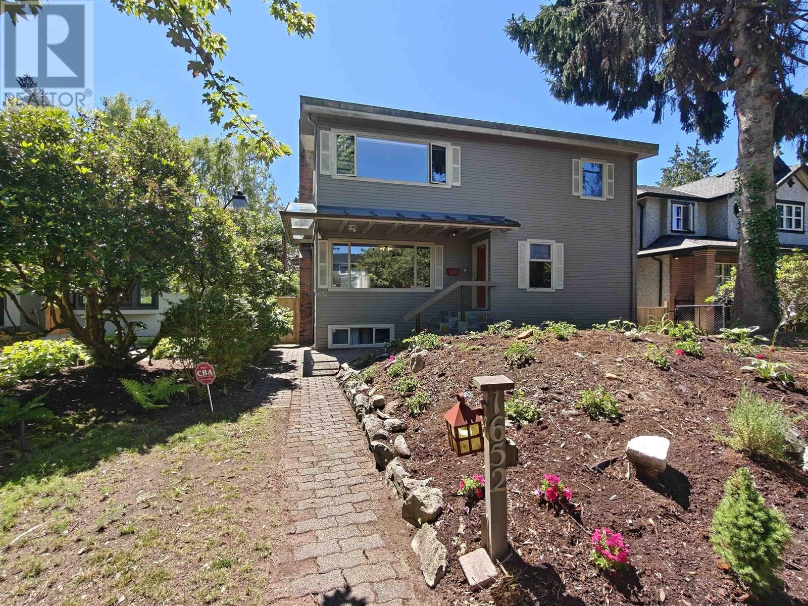 1652 W 61st Ave, Vancouver, BC V6P 2C3