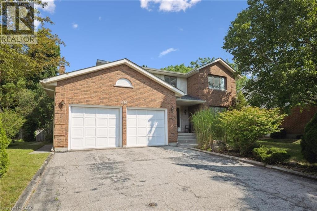 576 Royal Beech Dr, Waterloo, ON N2T 1Z8