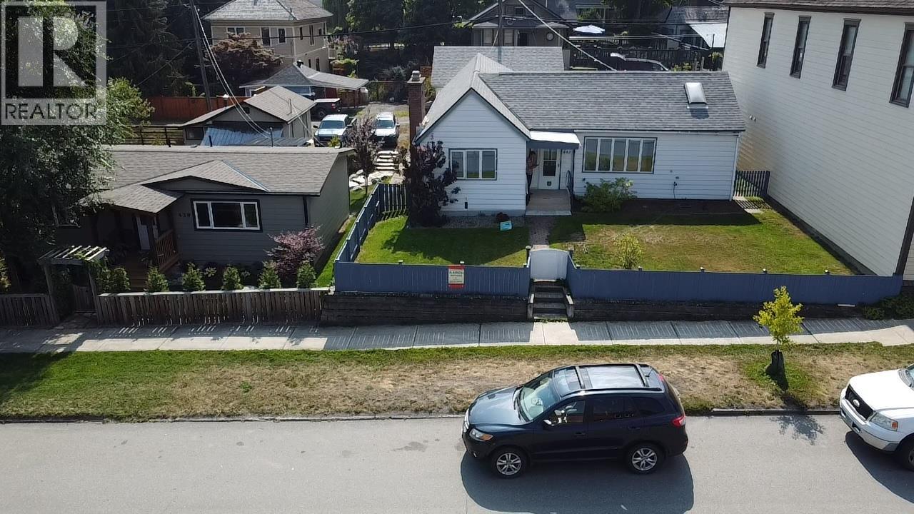 443 A Ave, Kaslo, BC V0G 1M0