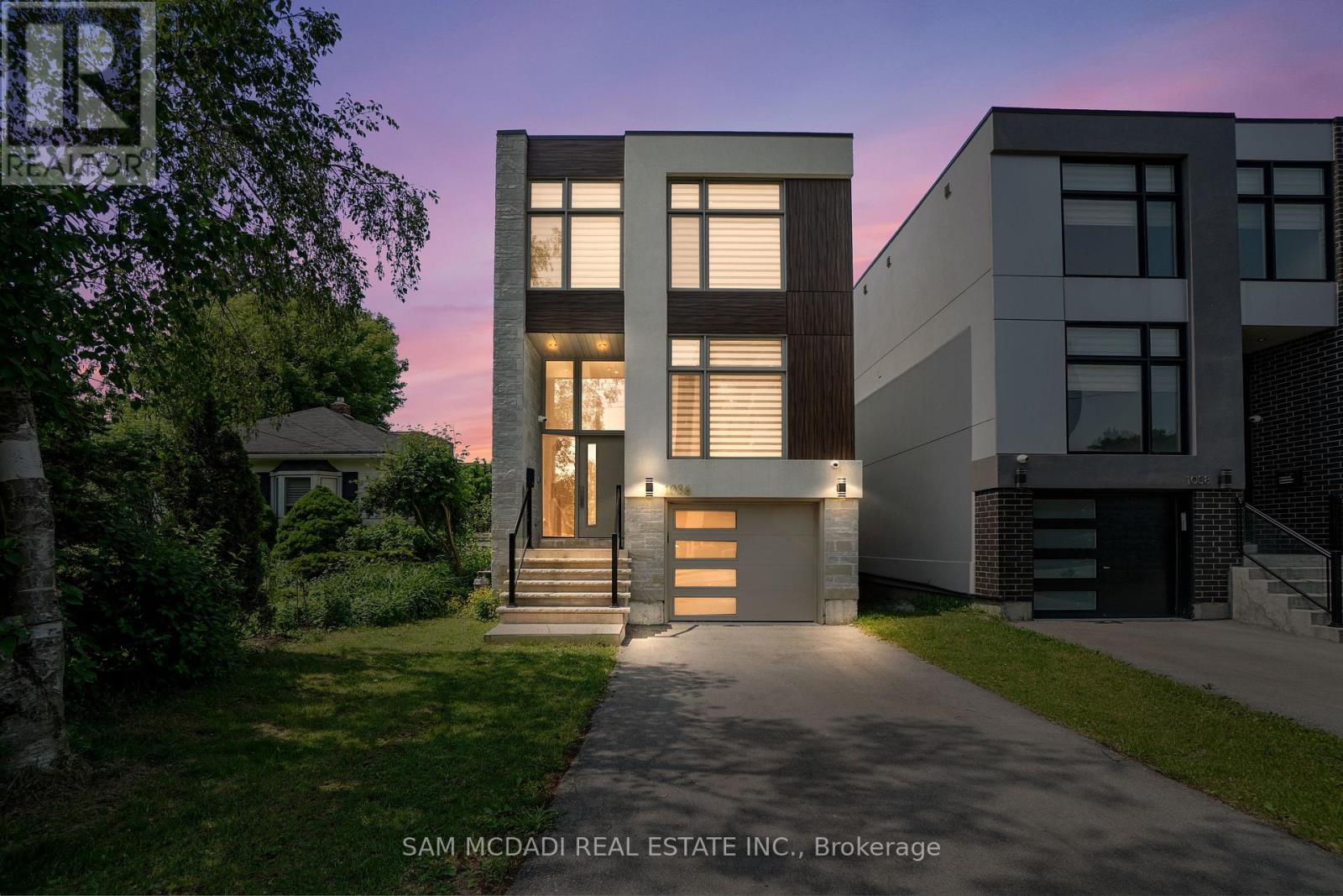 1036 Enola Ave, Mississauga, ON L5G 4A9