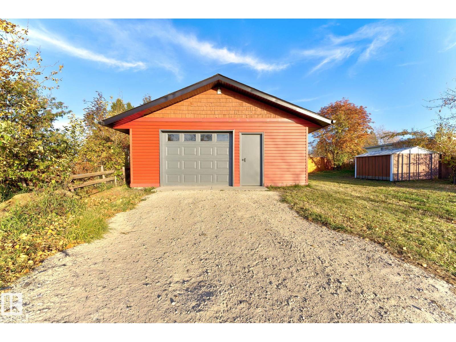 57 St Unit 5315 #a, Cold Lake, AB T9M 1S1