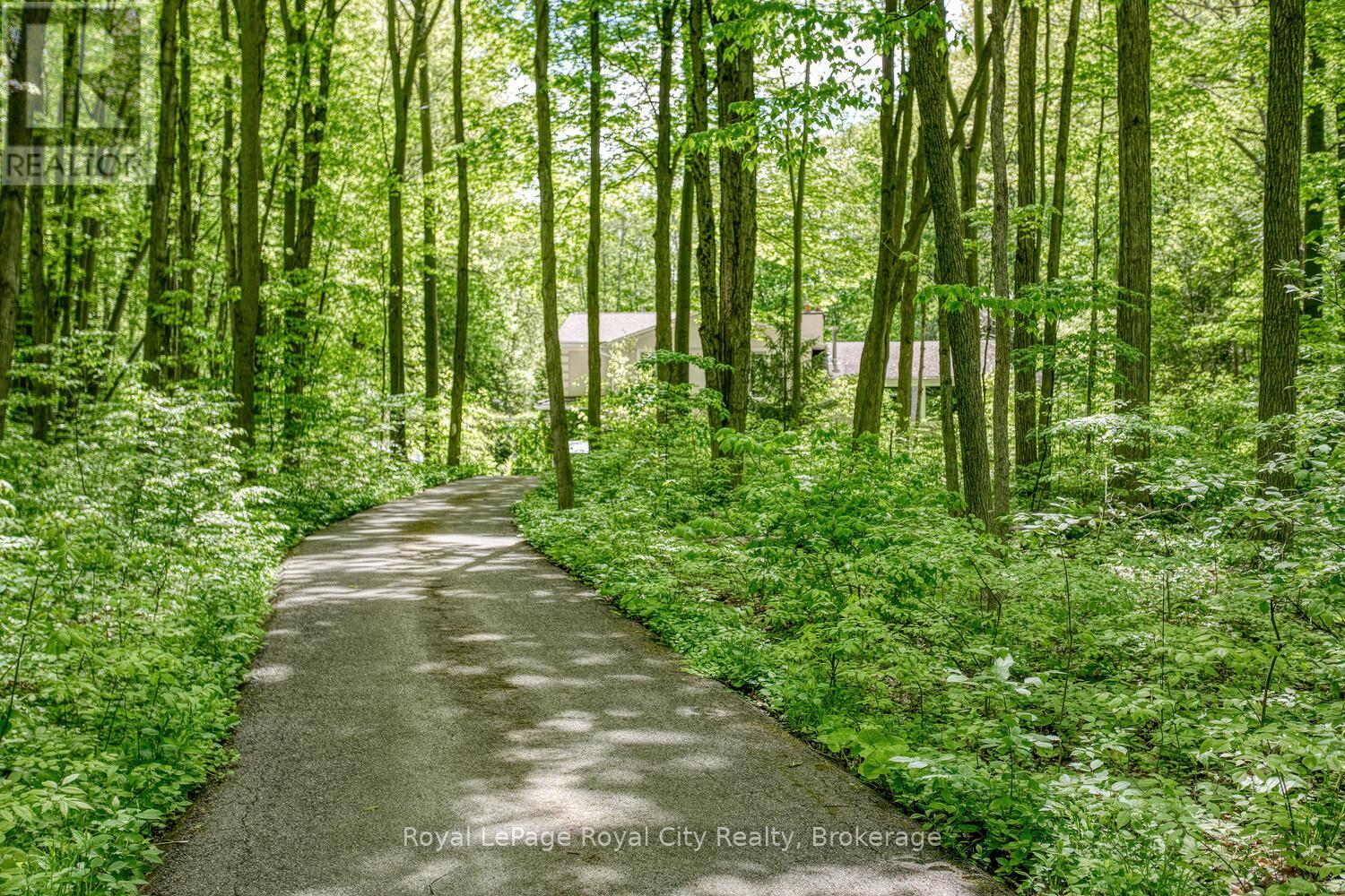 1158 Conservation Rd E, Milton Campbellville, ON L0P 1B0