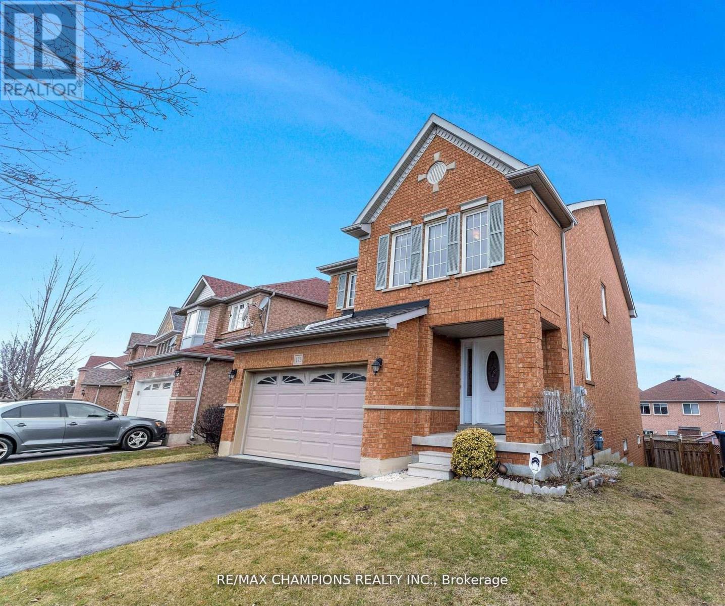 173 Sunny Meadow Blvd, Brampton, ON L6R 2Z2