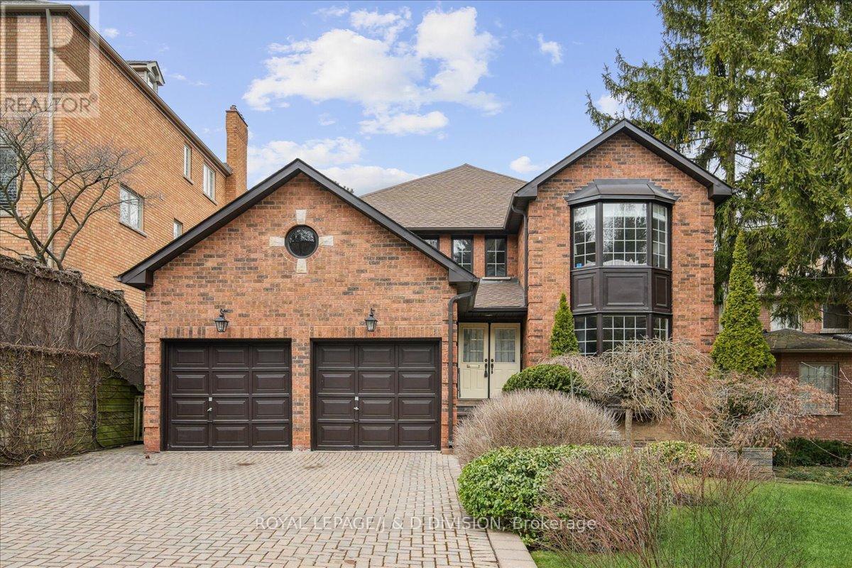 2 Ivor Rd, Toronto, ON M4N 2H4