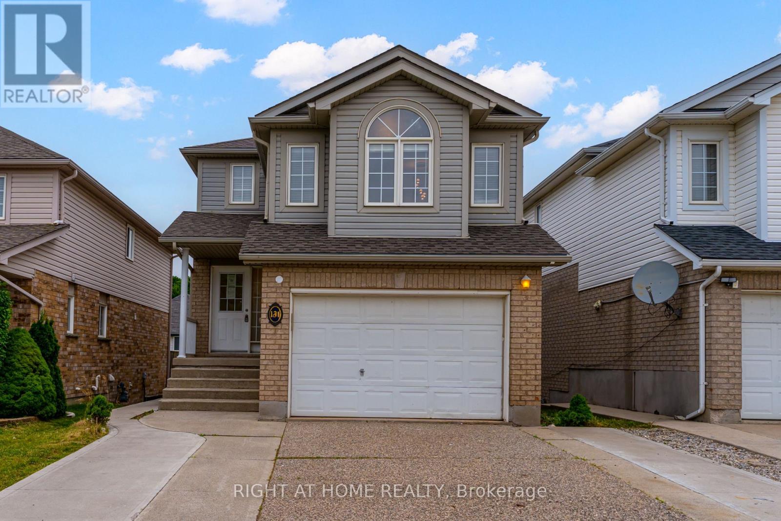 131 Peach Blossom Cres, Kitchener, ON N2E 3Z7
