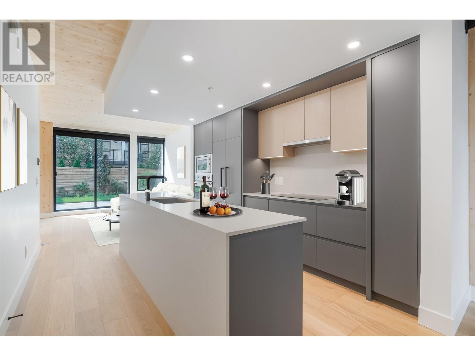 310 Salter Street Unit 121, New Westminster, BC V3M 0N7
