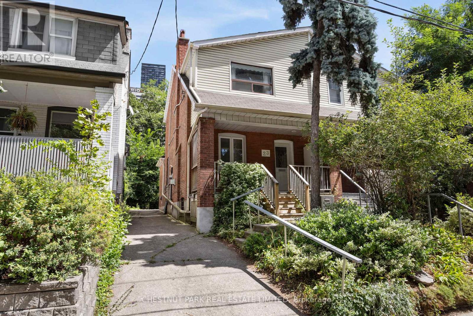 23 Edith Dr, Toronto, ON M4R 1Y9