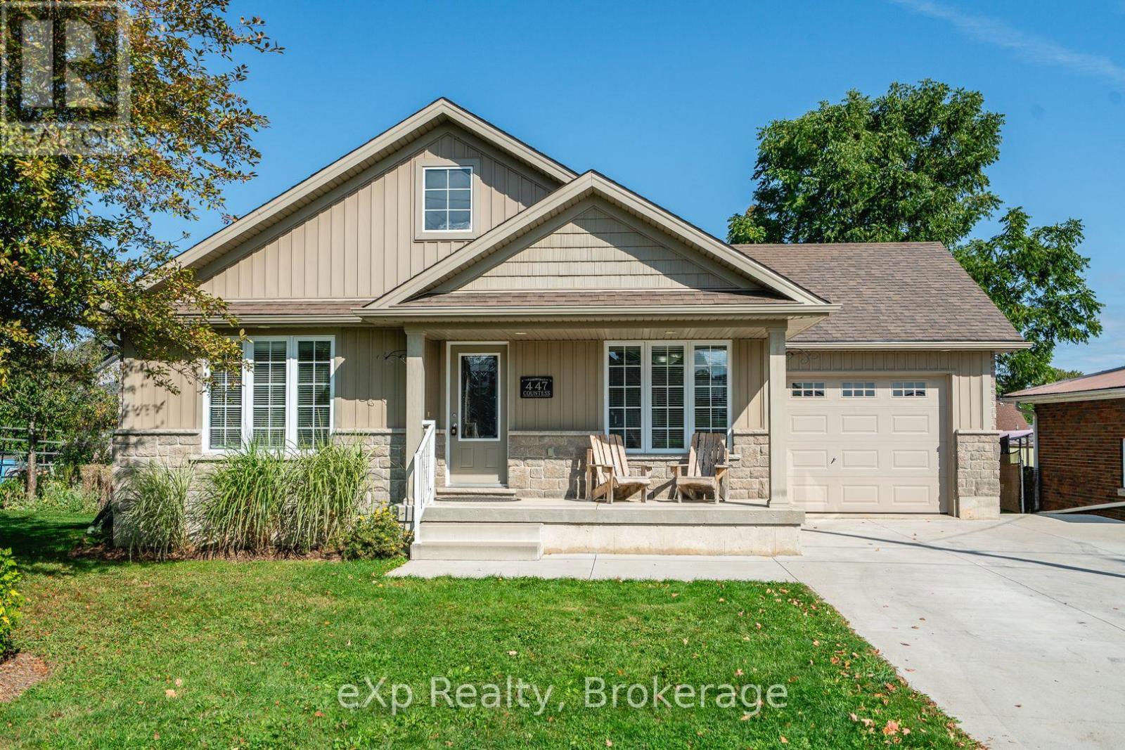 447 Countess St S, West Grey, ON N0G 1R0