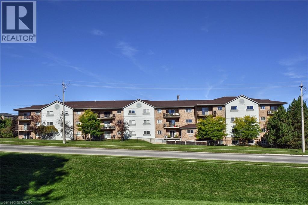 345 Briarmeadow Drive Unit 302, Kitchener, ON N2A 4J6