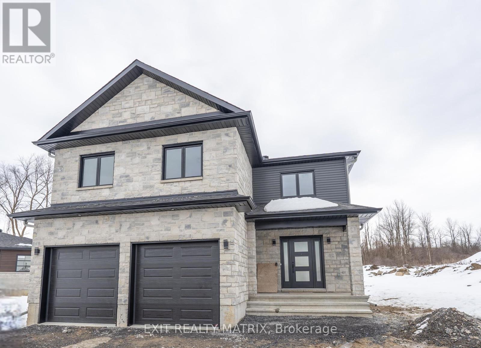 1409 Caroline Ct, Cornwall, ON K6J 0C5