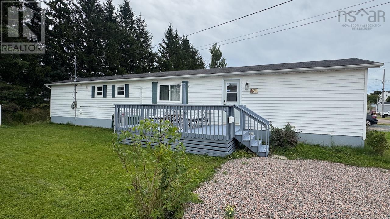21 College Ct, Truro, NS B2N 6P3