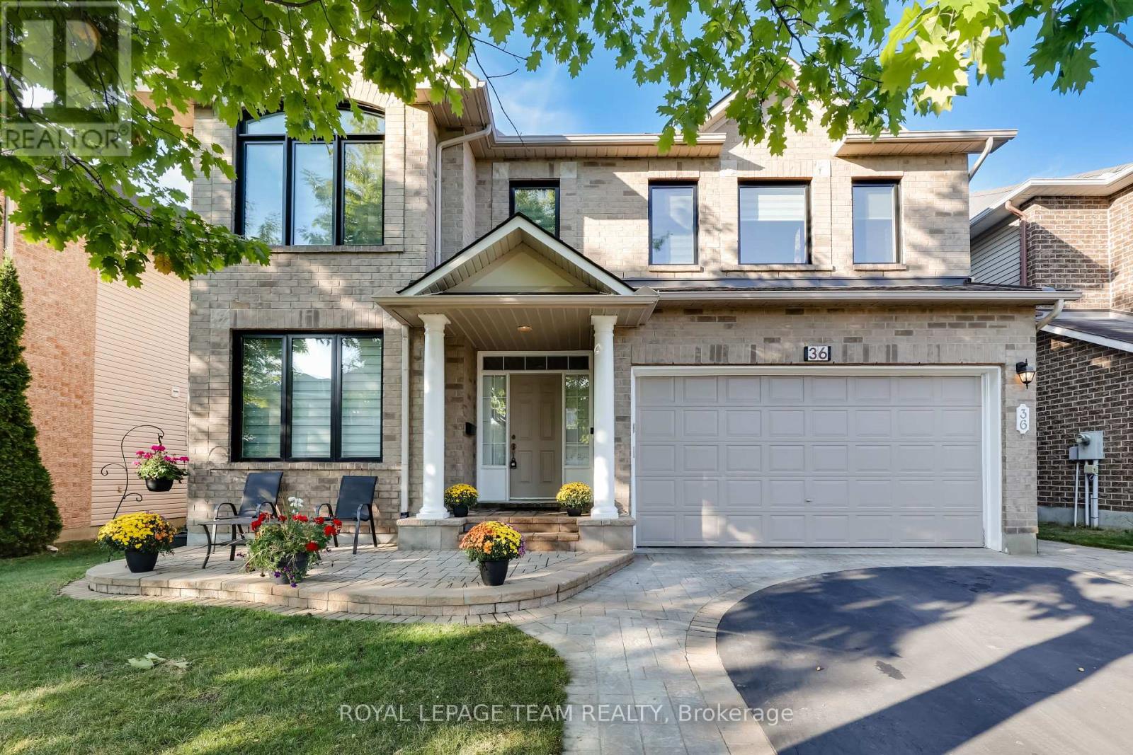 36 Keighley Cir, Ottawa, ON K2K 3H8