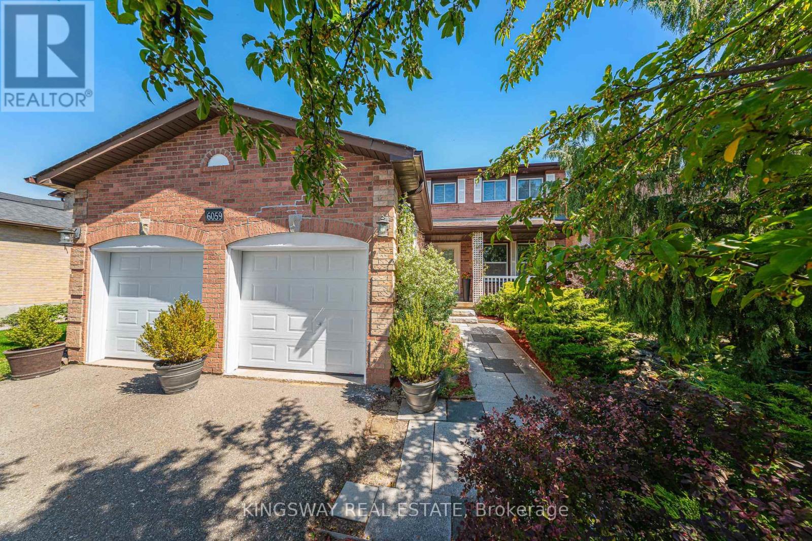 6059 Tillsdown Dr, Mississauga, ON L5N 4M4