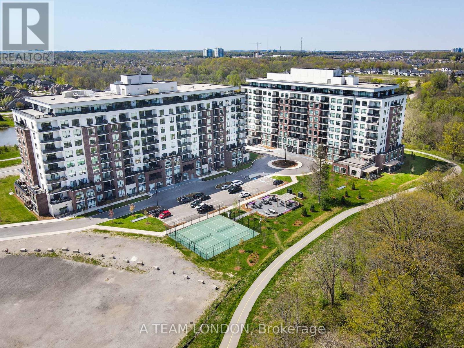 102 460 Callaway Rd, London, ON N6G 0N8