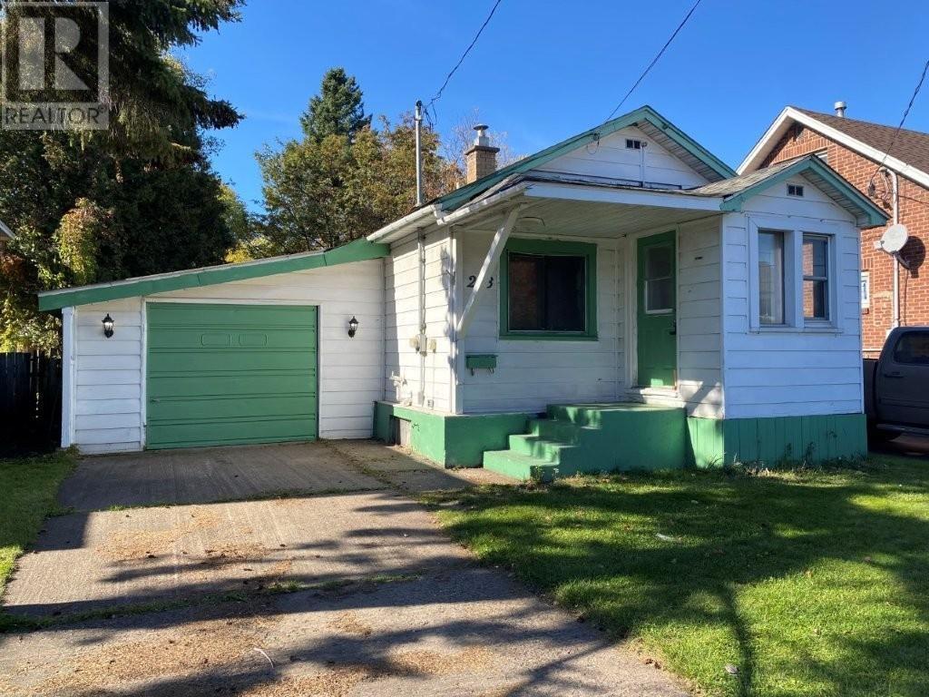 293 Third Ave, Sault Ste. Marie, ON P6C 4M2