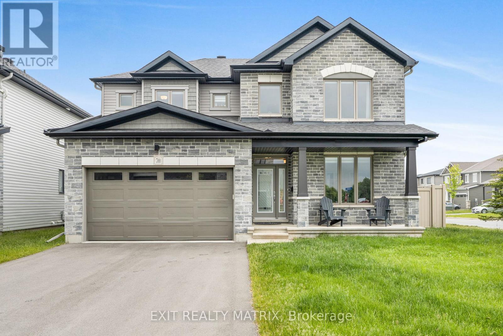 700 Namur St, Russell, ON K0A 1W0