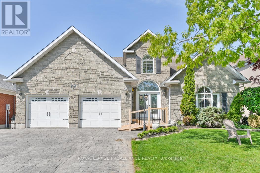 39 Grosvenor Dr, Belleville, ON K8P 4T7
