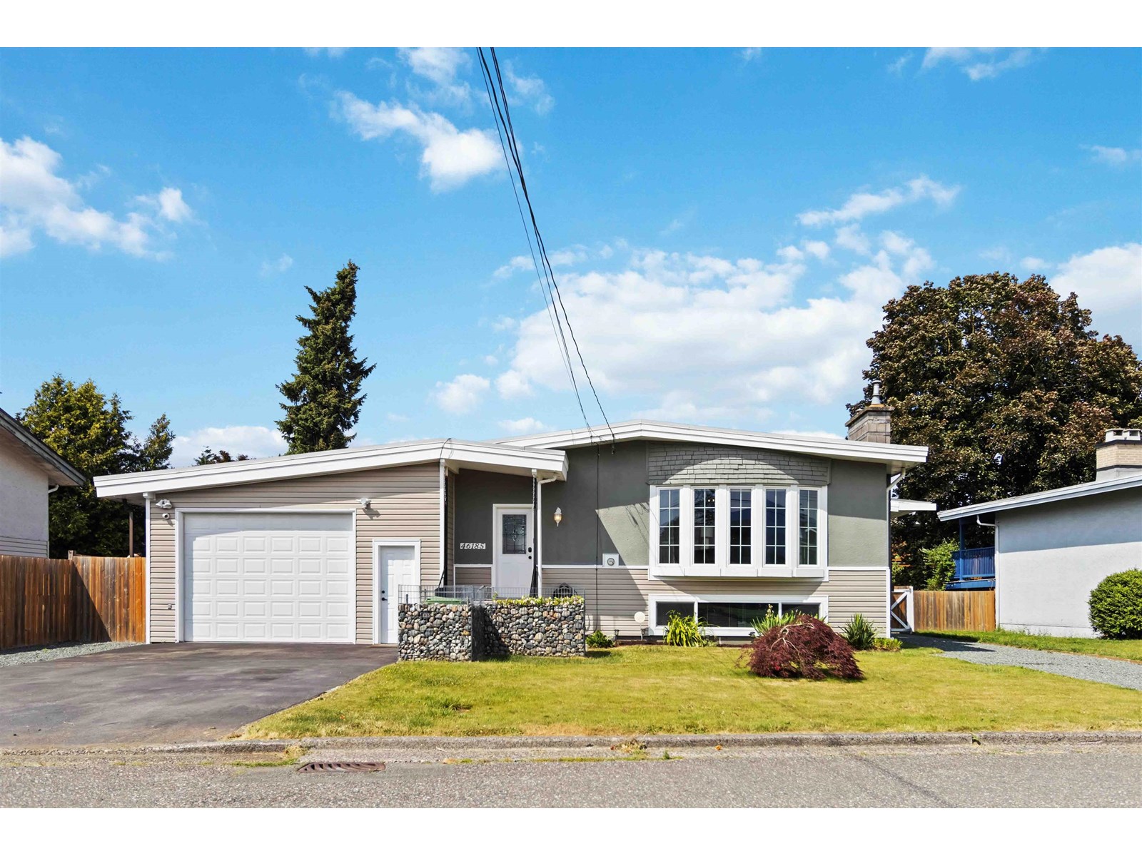 46185 Larch Avenuechilliwack Proper S, Chilliwack, BC V2P 1E7
