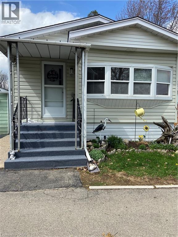 12 Macpherson Cres, Hamilton, ON L0R 1K0