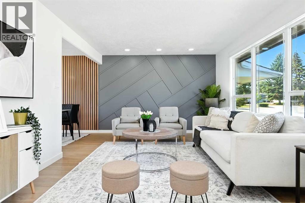 3 Stanhope Ave, Red Deer, AB T4N 0B7