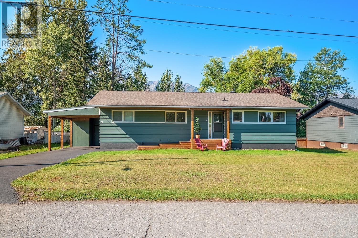 31 Elkview Dr, Fernie, BC V0B 1M3