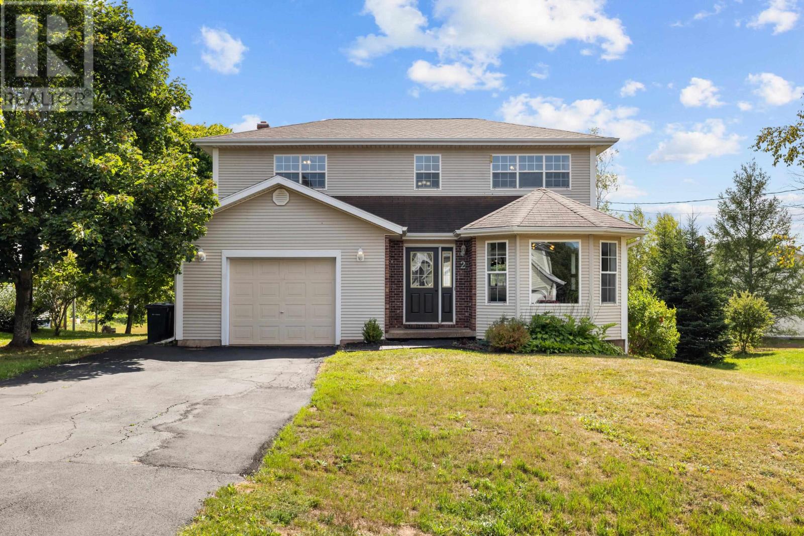 2 Nevin Ln, Cornwall, PE C0A 1H0