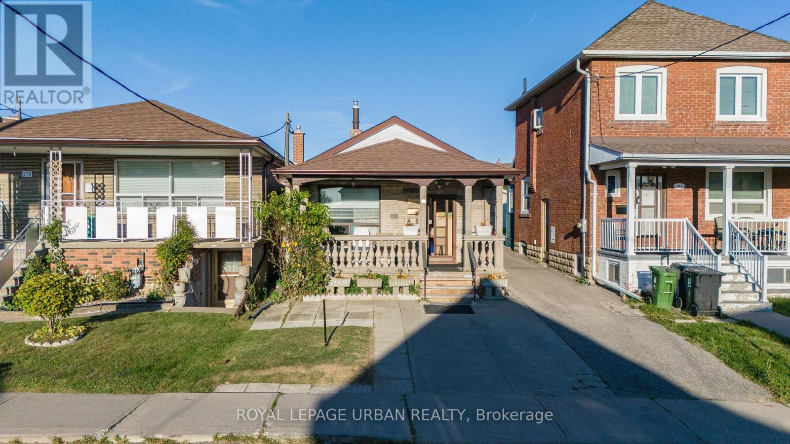 173 Ennerdale Rd, Toronto, ON M6E 4C8