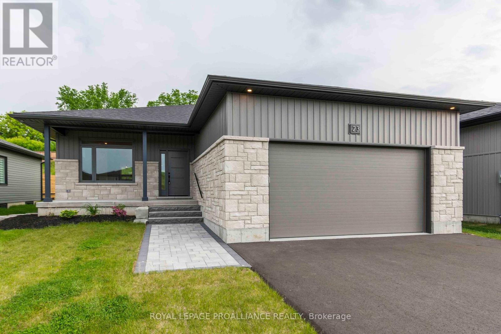 23 Schmidt Way, Quinte West, ON K8V 5P4
