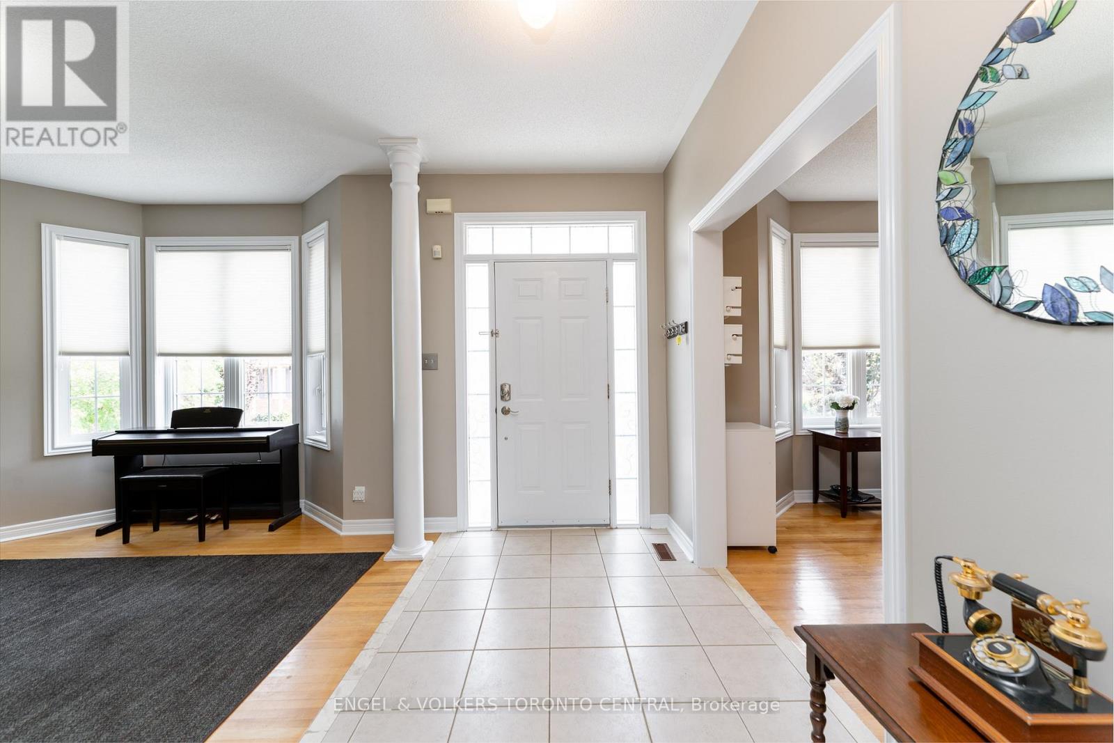 22 Donald Sim Ave, Markham, ON L6B 1B6