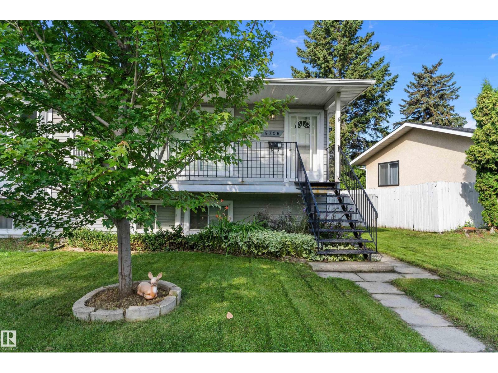 52 St Unit 5708, Wetaskiwin, AB T9A 2W6