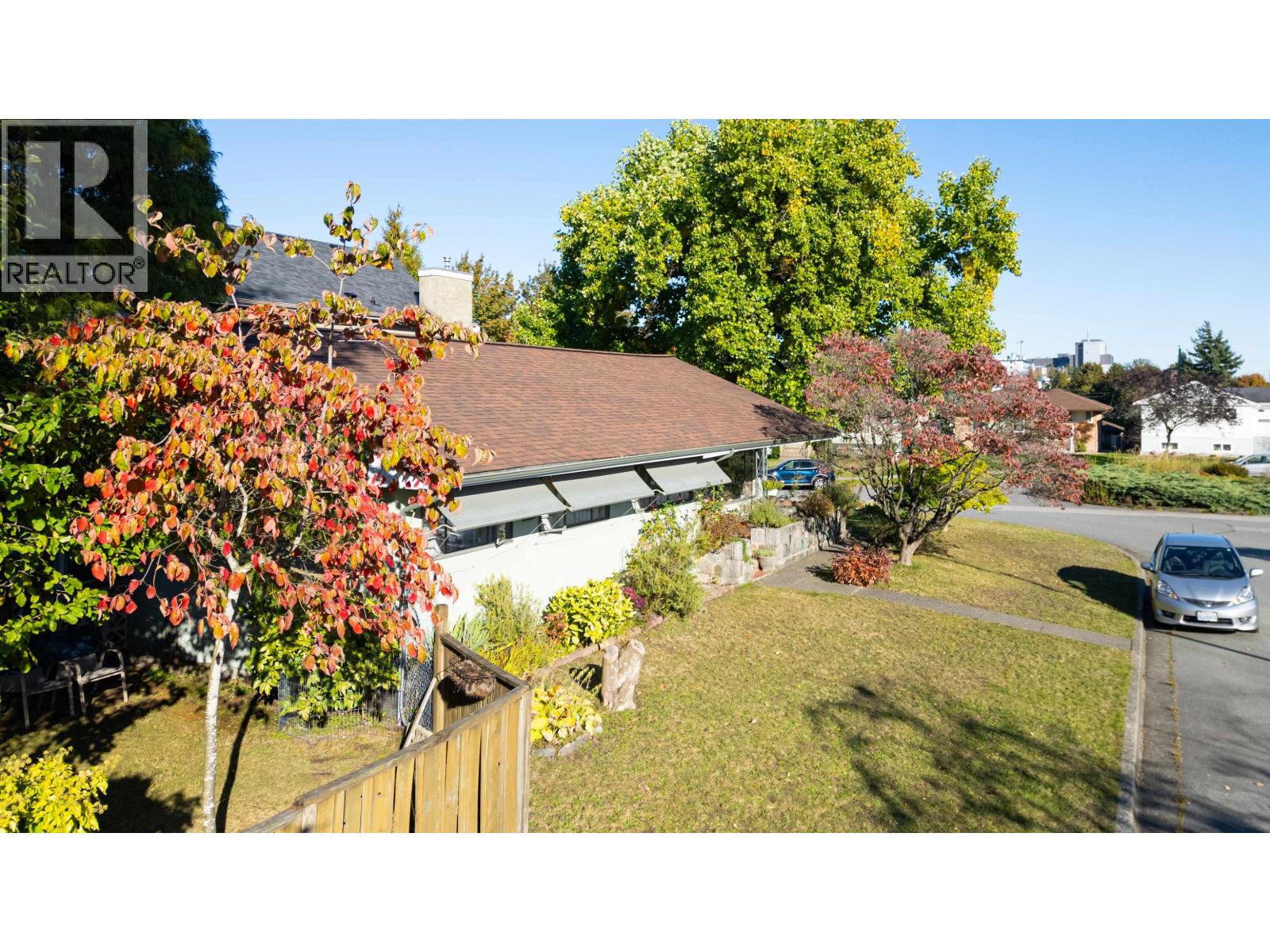 3625 E 24th Ave, Vancouver, BC V5R 1G9