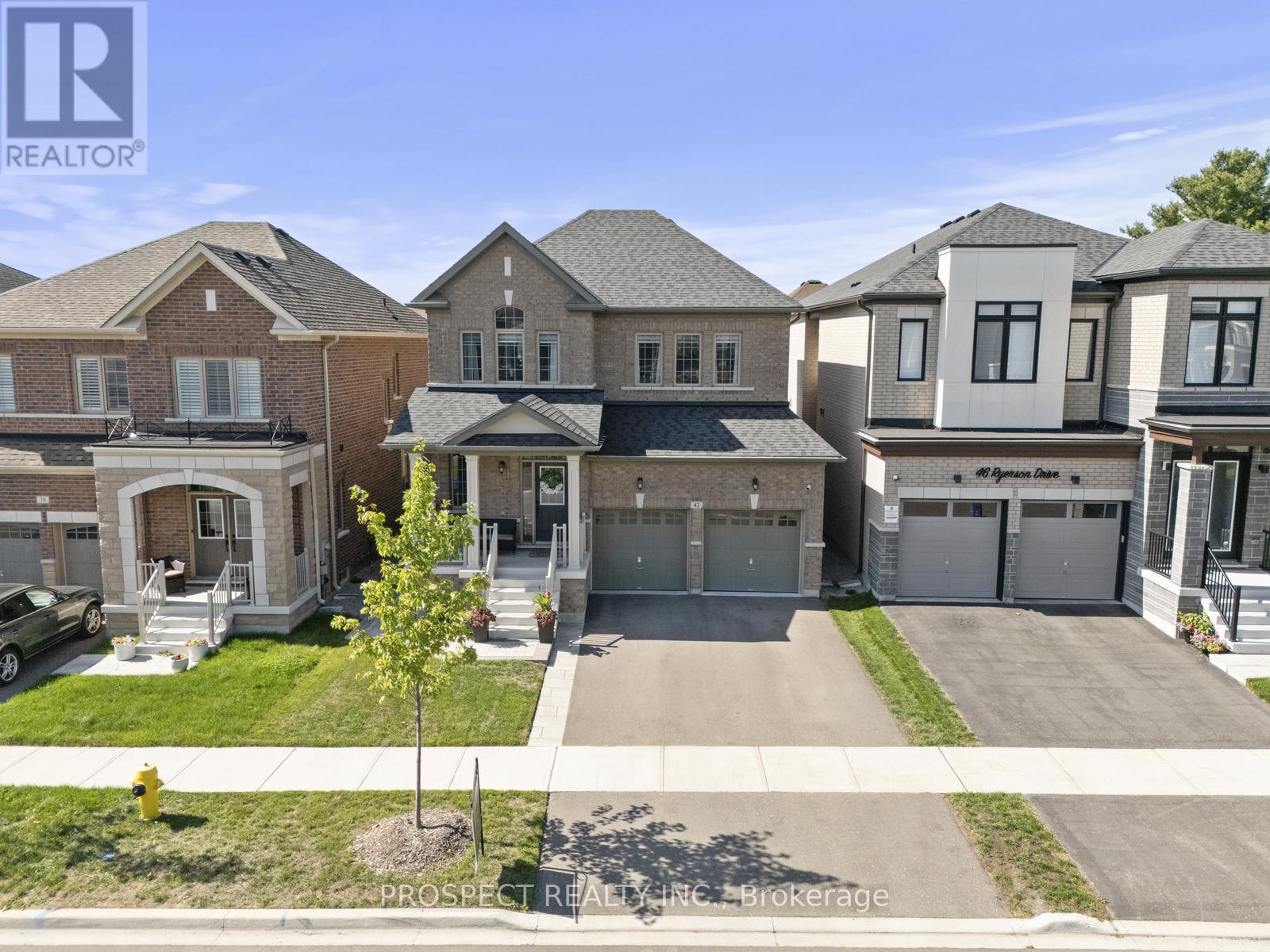 42 Ryerson Dr, Vaughan Kleinburg, ON L4H 5C2