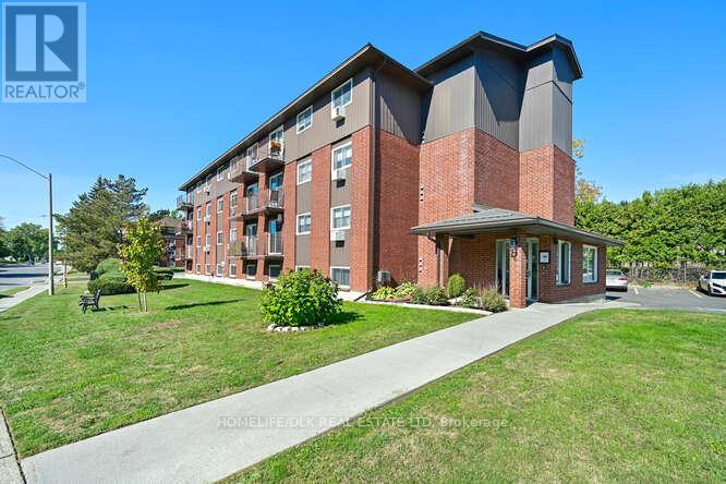 12 6 Charlotte Pl, Brockville, ON K6V 6T4